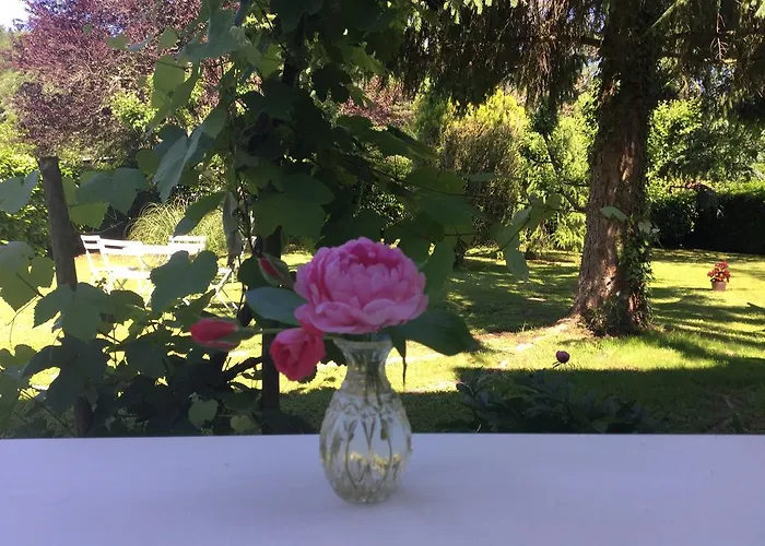 Le Balcon Des Jasses Bed & Breakfast 4*